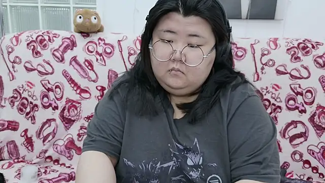 Nadine asian online show from February 22, 8:48 am