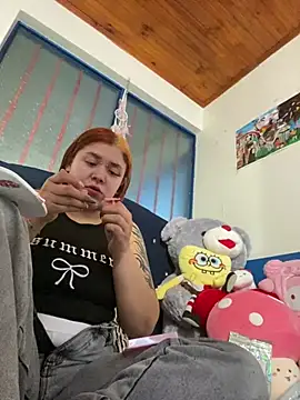 sara winehouse1 online show from March 9, 6:33 pm