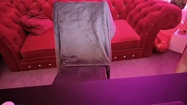 RosieMoons online show from March 19, 10:14 pm