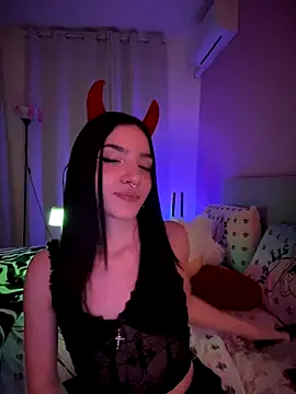 ShannonShanny online show from October 29, 6:54 pm