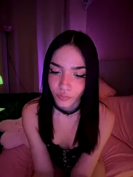 ShannonShanny online show from October 3, 3:50 pm