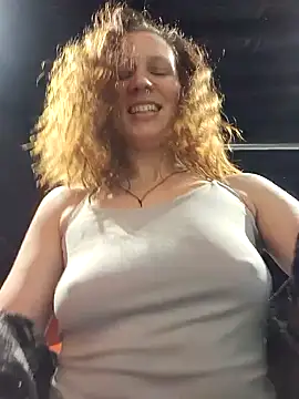 Exhibitionsplit online show from February 20, 10:54 pm