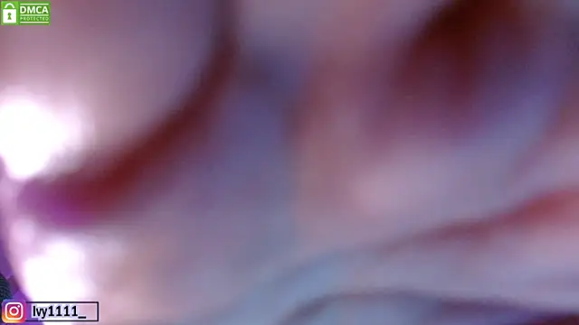 Ivy1111 online show from December 3, 1:41 am