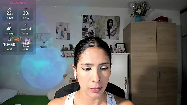 VeronikaOlsen online show from October 8, 8:02 pm