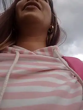 scarlett moore online show from April 5, 4:39 pm