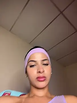 violetta-brown1 online show from March 5, 3:02 am