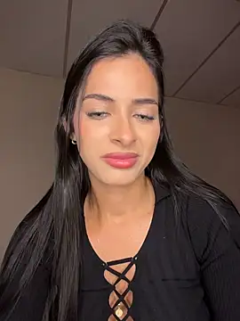 violetta-brown1 online show from March 9, 4:15 am