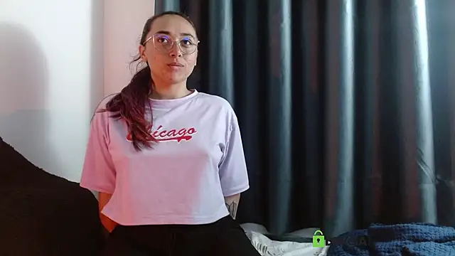 Hot Candy  online show from September 18, 2:21 am