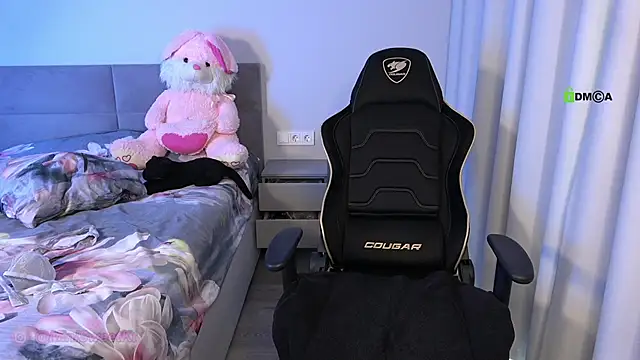 MiniSweetKt online show from October 23, 5:46 am