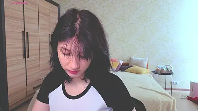 JulisSweet online show from September 26, 6:44 am