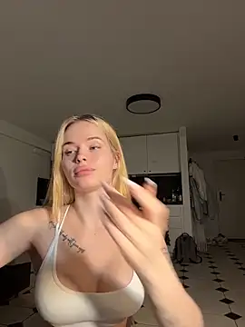 Vladamais online show from March 9, 6:33 pm