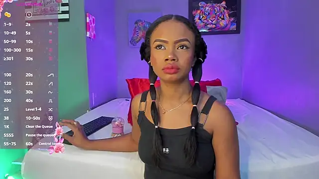 EmmaSmith06 online show from October 20, 5:05 pm