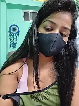 Monalisa Singh online show from July 28, 7:15 pm