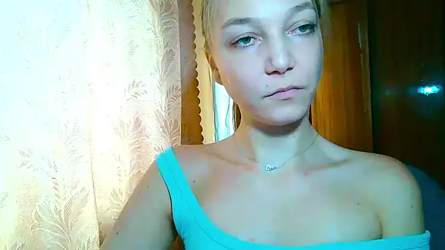 EmillyPlay online show from November 24, 11:23 am