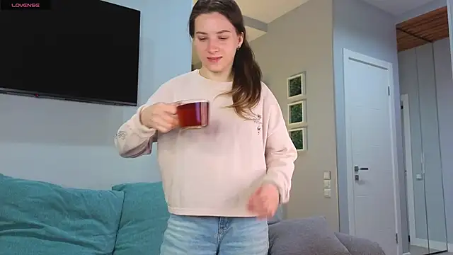 DonnaBurkee online show from October 3, 4:06 am