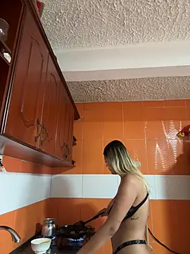 SALOOMEE   online show from February 13, 2:19 pm