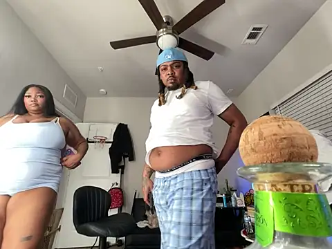 4EVAGLACIERS online show from April 13, 3:30 am