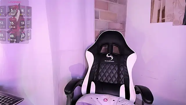 Im Scarlet online show from October 1, 10:04 pm