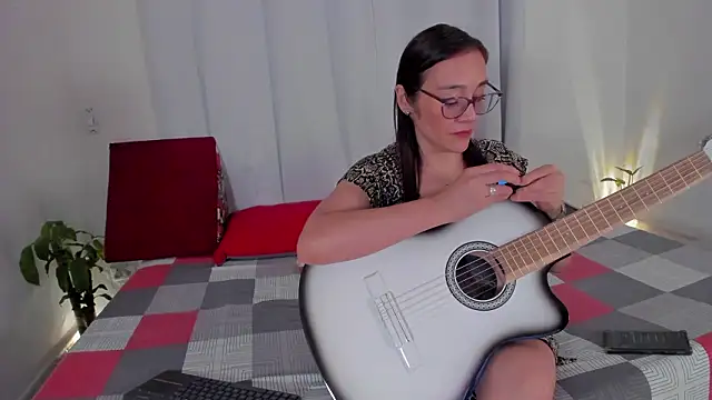 Jessica Herrera  online show from March 26, 10:44 pm