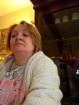 lady charlyne online show from April 7, 6:10 pm