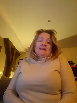 lady charlyne online show from December 2, 6:54 pm