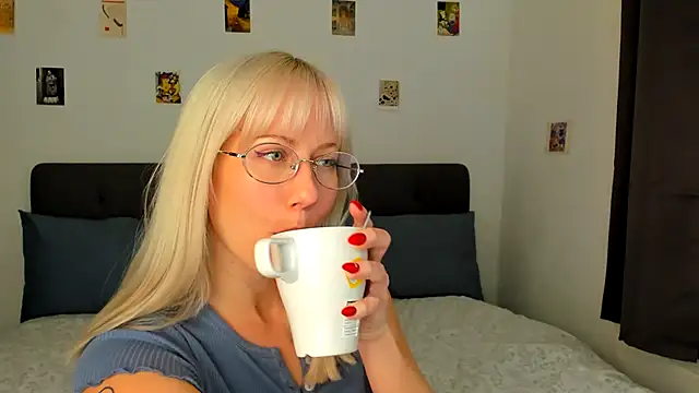 Ad Astrid online show from February 15, 7:35 pm