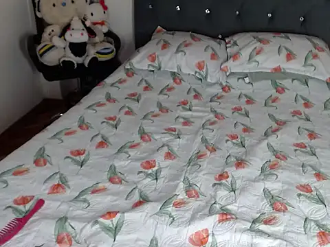 Chantal hott online show from March 24, 10:26 pm