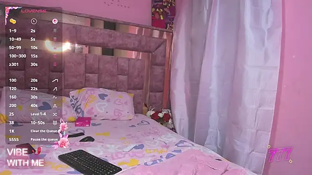 shenielxx online show from May 31, 5:13 am