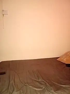 Isabella Du online show from February 5, 8:45 pm