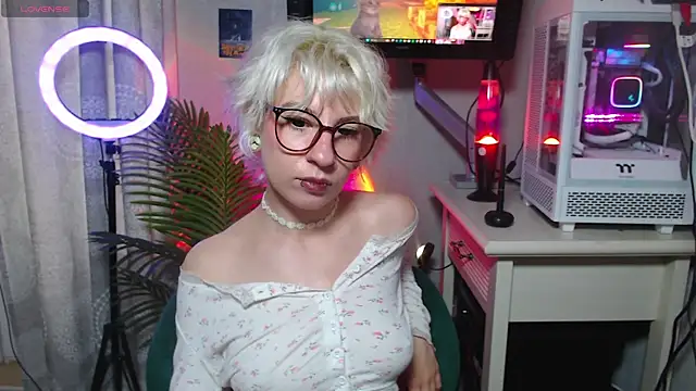  Moonlight t online show from October 14, 9:34 am