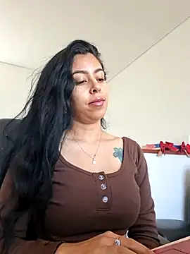 Emily Wane online show from June 23, 3:10 pm