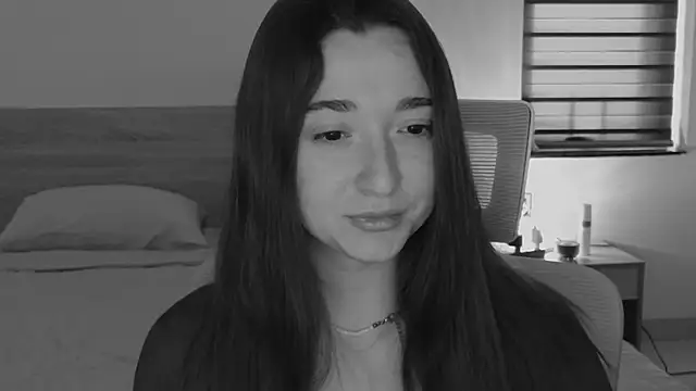 YasmineWest online show from April 2, 12:30 am