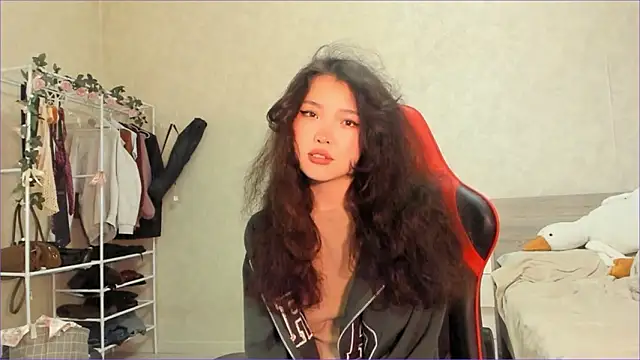 wastforu online show from February 24, 11:20 am