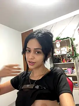 HannaSexyy online show from December 17, 5:22 am