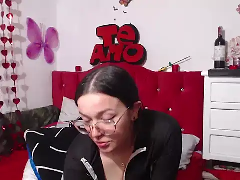 Angela 18honey online show from February 21, 1:50 am