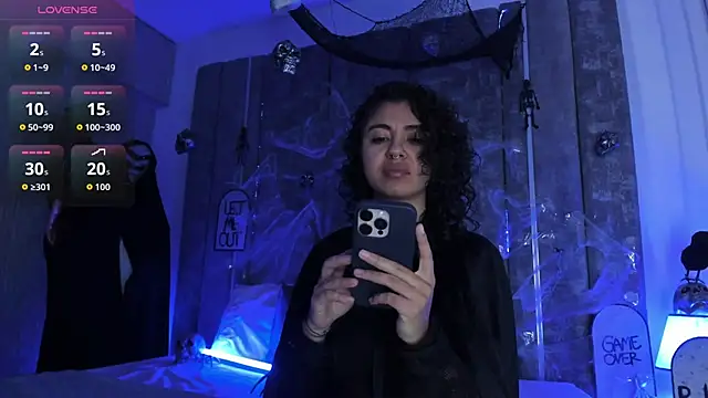 Amareto  online show from October 31, 11:47 am