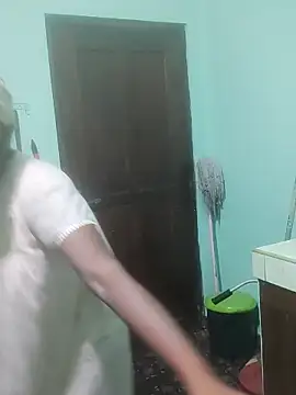 Kunchiii online show from February 26, 3:33 pm