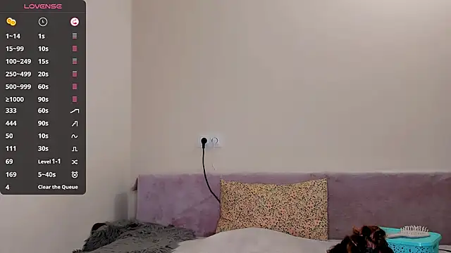 Kimmberr online show from June 15, 6:24 am