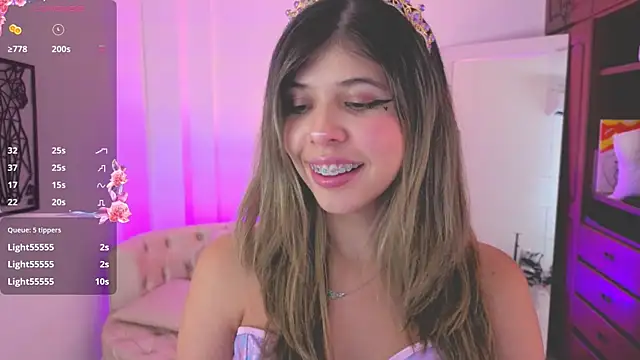 NATAASHA    online show from November 19, 3:39 am