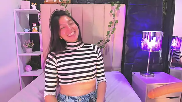 kendall saenz online show from November 27, 8:01 pm