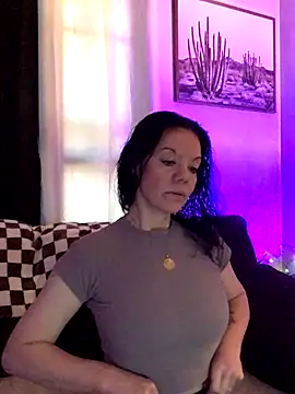 SidneyRaee online show from November 14, 5:13 pm