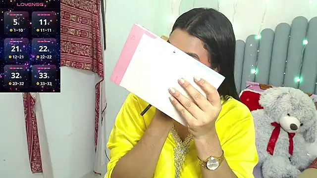 lakshmiraniii online show from February 4, 11:46 am