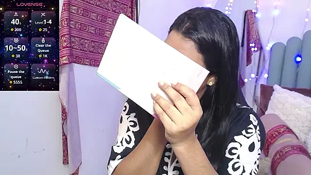 lakshmiraniii online show from February 3, 11:37 am