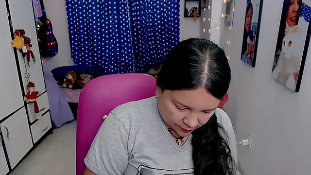 claryssa  online show from February 16, 10:09 pm