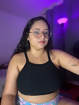 CurlyGirl 1 online show from February 12, 12:34 am