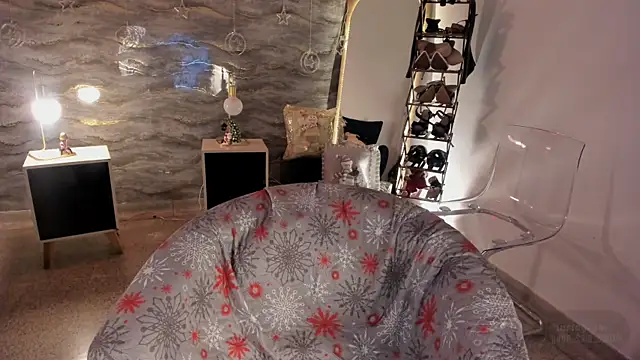 samara smithh online show from November 30, 11:58 am