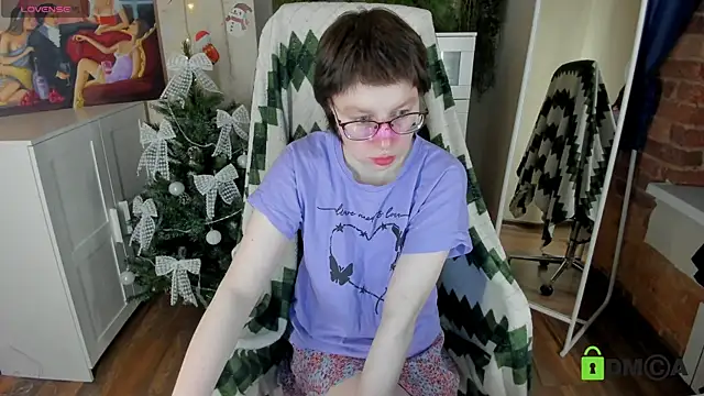 Melissa Wells online show from December 18, 8:35 pm