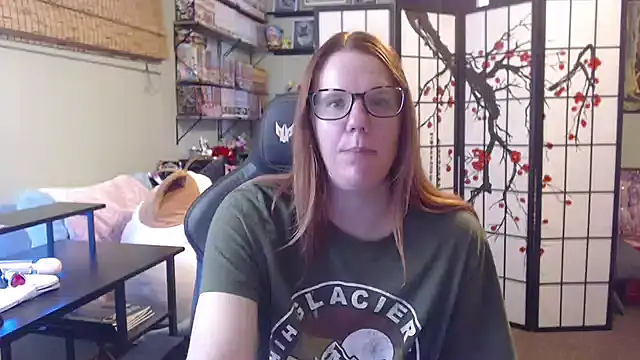 Sarahtineke online show from July 11, 3:56 pm