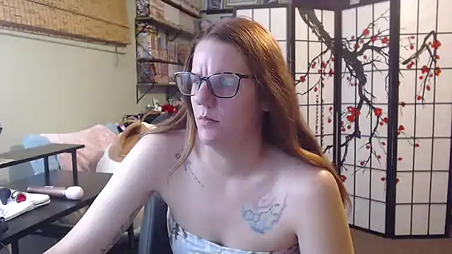 Sarahtineke online show from July 24, 12:52 am