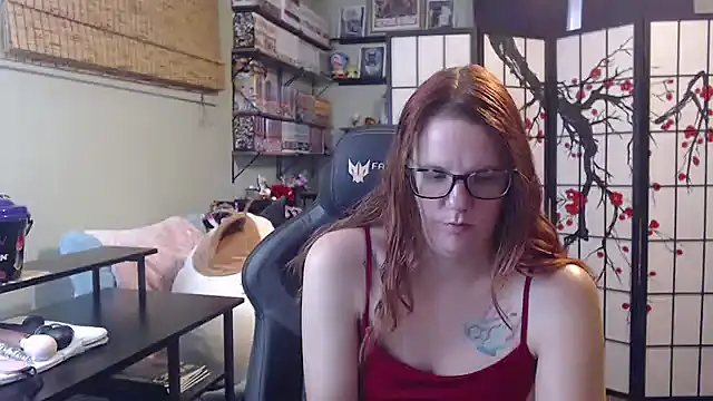 Sarahtineke online show from August 2, 5:16 pm